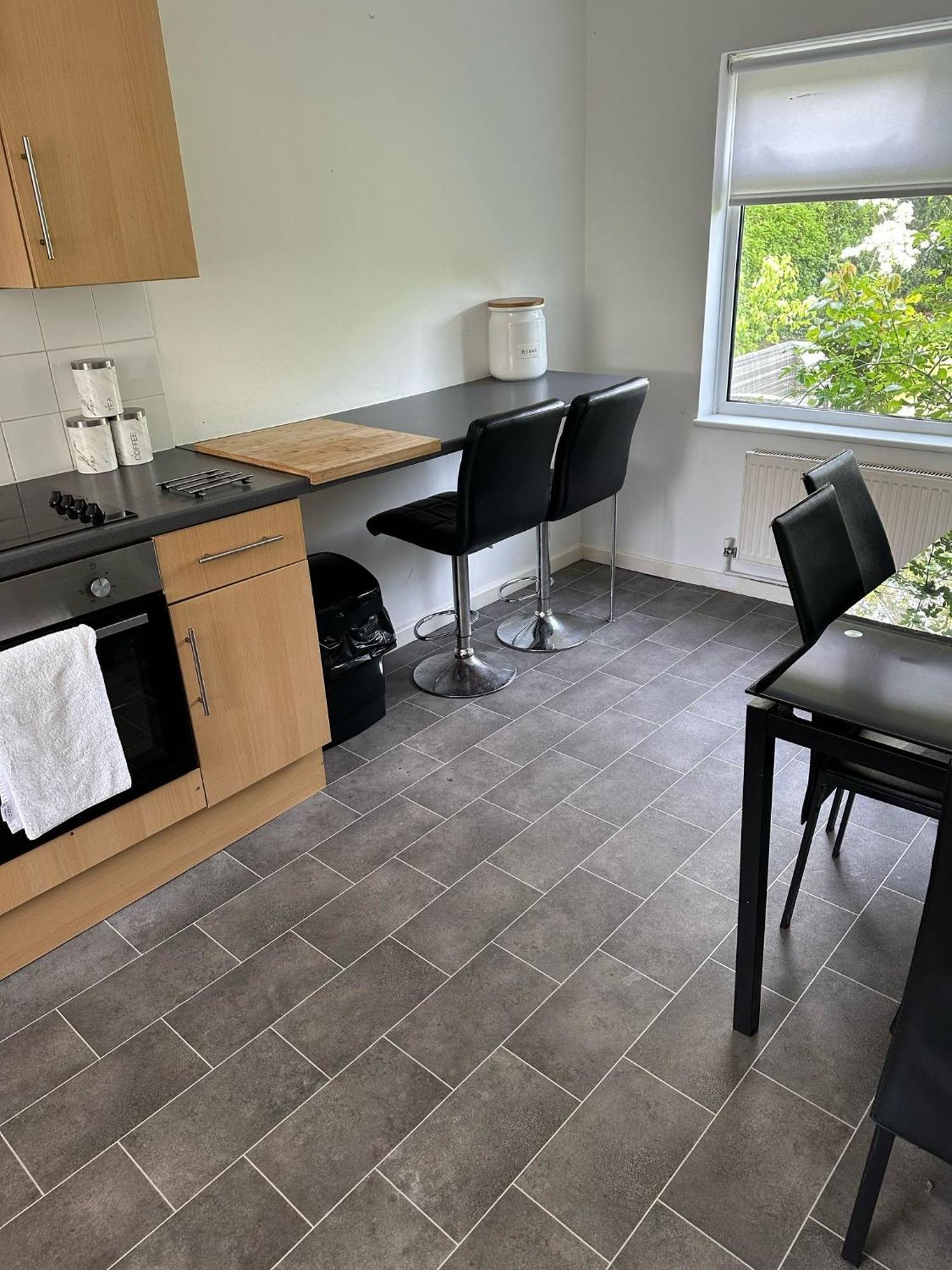 House Number 8 Sleeps Up To 6 People With Smart Tvs In Every Room Wellington  Dış mekan fotoğraf